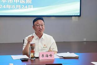 法尔克证实：拜仁确实想要特里皮尔，想在周六和纽卡谈判